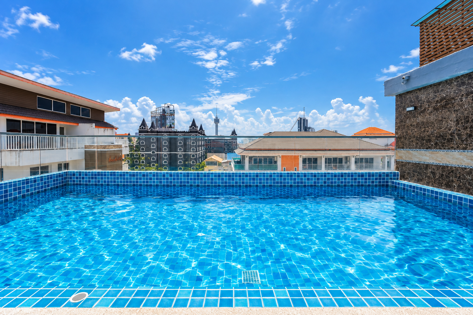 ทัศนียภาพและบรรยากาศโครงการ C-View Residence